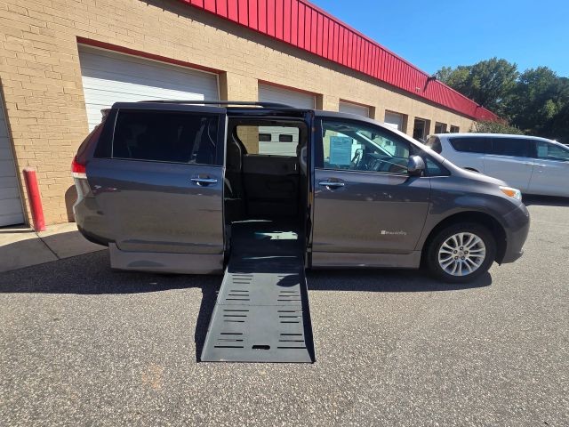 Used 2012 Toyota Sienna